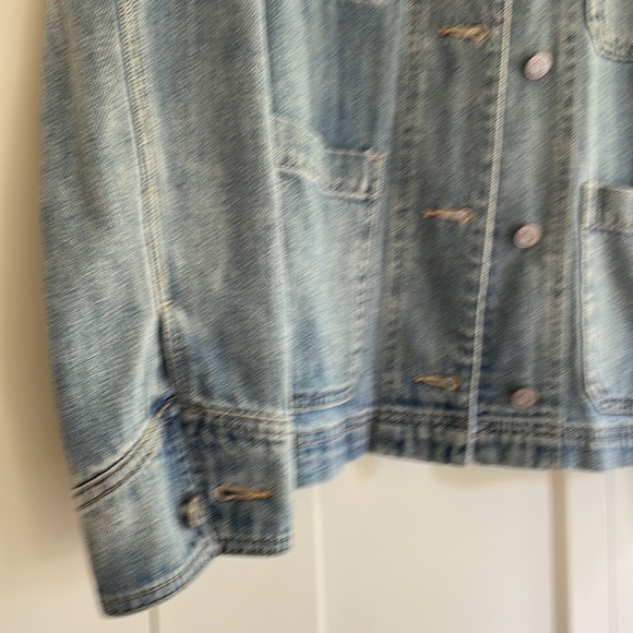 Jean jacket - Picture 2 of 3